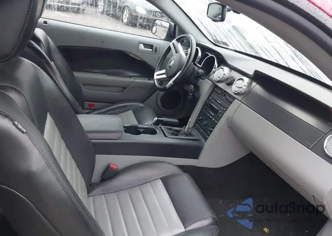 2007 Ford Mustang Gt Deluxe/Gt Premium z USA, uszkodzony, nr VIN 1ZVHT82HX75223281